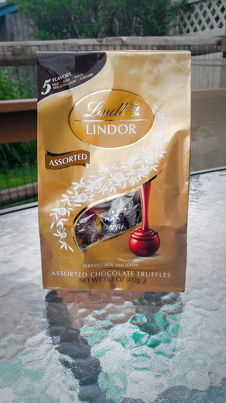 Lindt Lindor Assorted 5 Flavor Chocolate Candy Truffles - 15.2 oz.