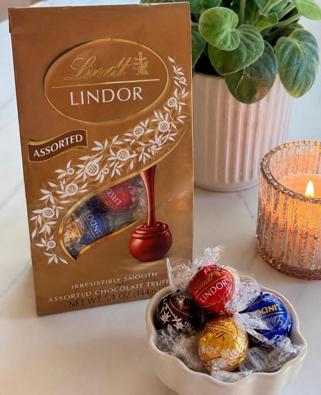 Lindt Lindor Truffle Assortment, 5.1oz. | Michaels