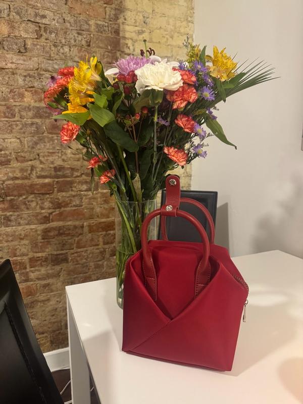 Customer photo for "Super spacious nylon bag"