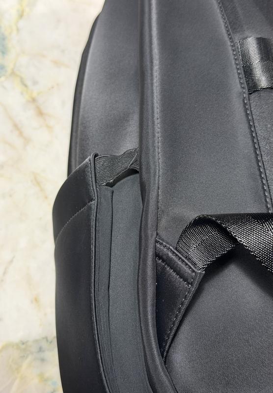 Customer photo for "Beautiful design but not durable"