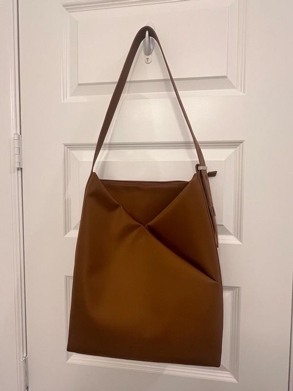 Customer photo for "A perfect bag for anyone on the go"