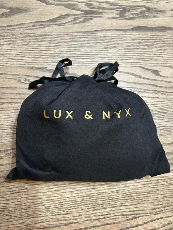 Customer carousel item 6.