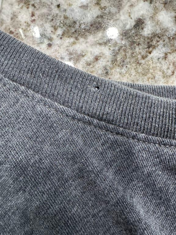 Hole in collar