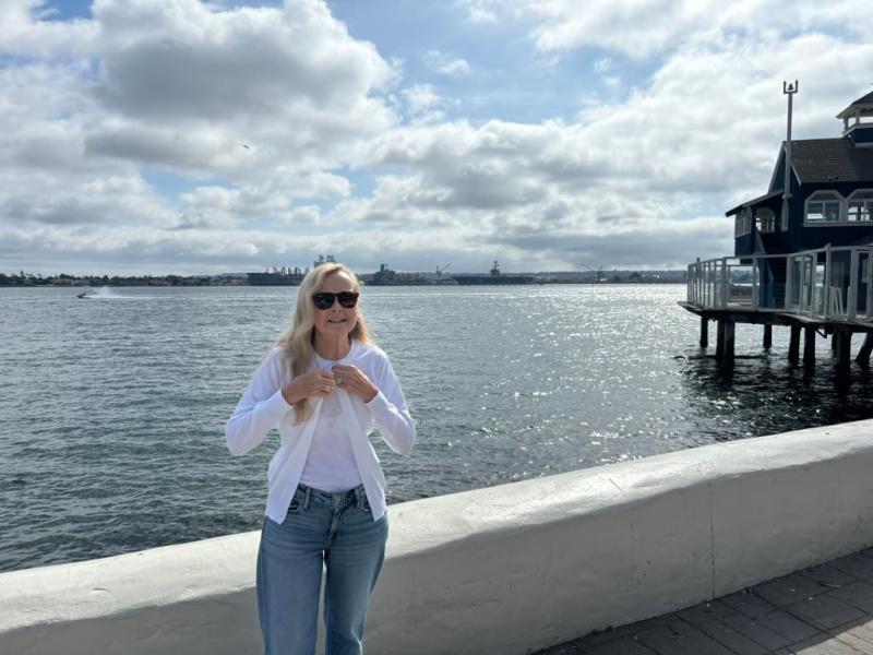 Comfortable traveling jeans