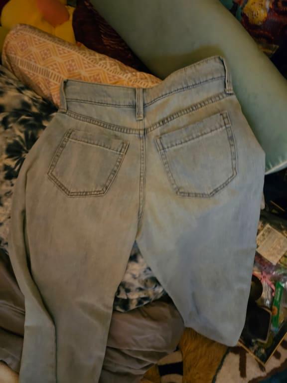 Review Thumbnail Image 0 380466393