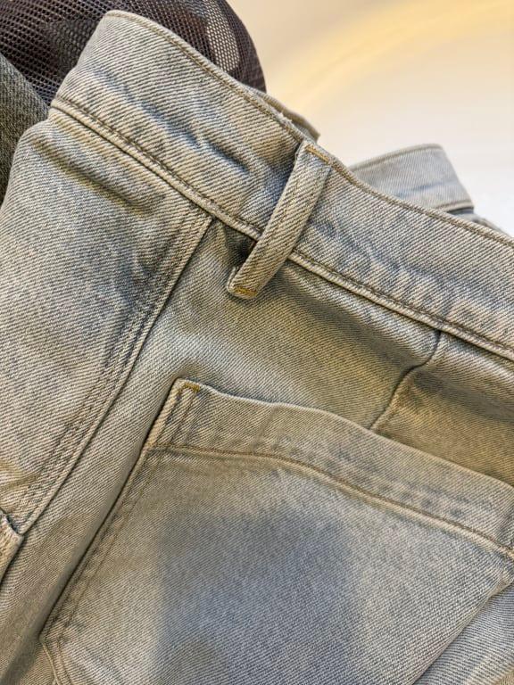 Belt loop on other side.