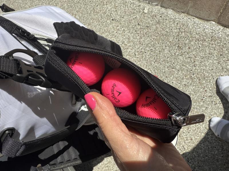 Easy access to the balls.