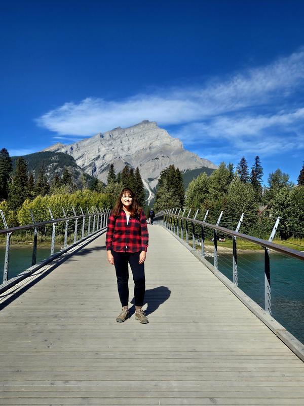 I'm wearing fleece lined leggings underneath my hiking pants in this photo