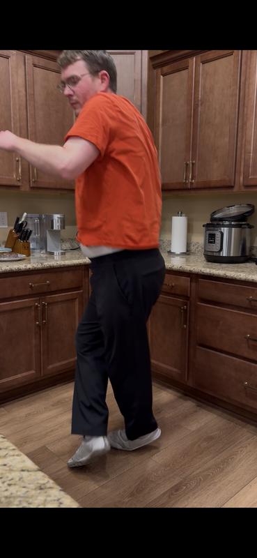The way they stay in place so well is the part that makes me say to myself “I … love these pants so much” many times a day, when I’m wearing them. Like I’m just like, ugh, I love them.