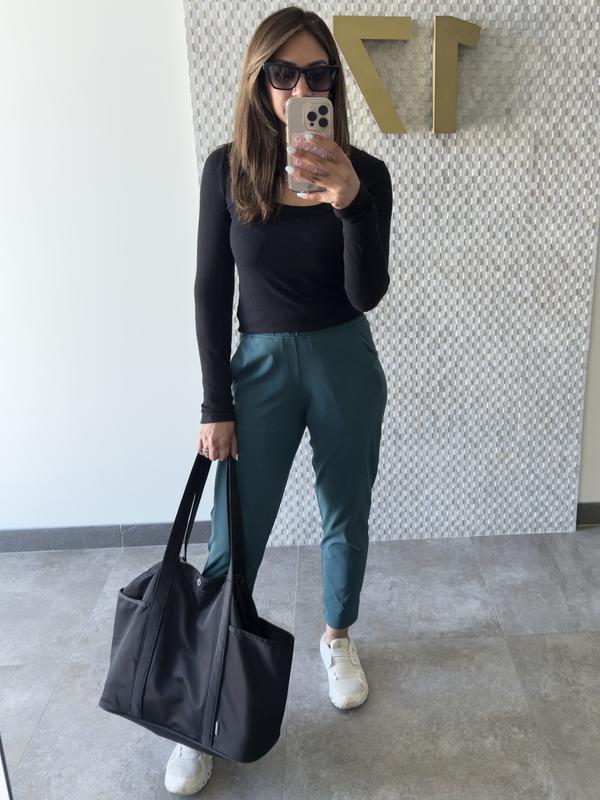 Luxtreme Slim-Fit Pull-On Mid-Rise Pants *Asia Fit