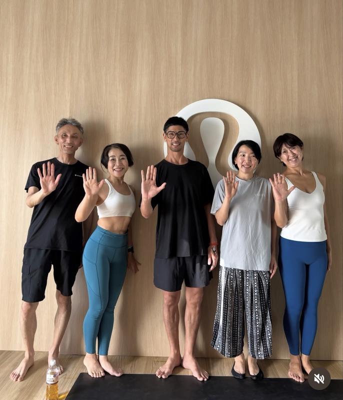 ルルレモン Align™ ウエスト丈タンクトップ | タンクトップ | Lululemon JP
