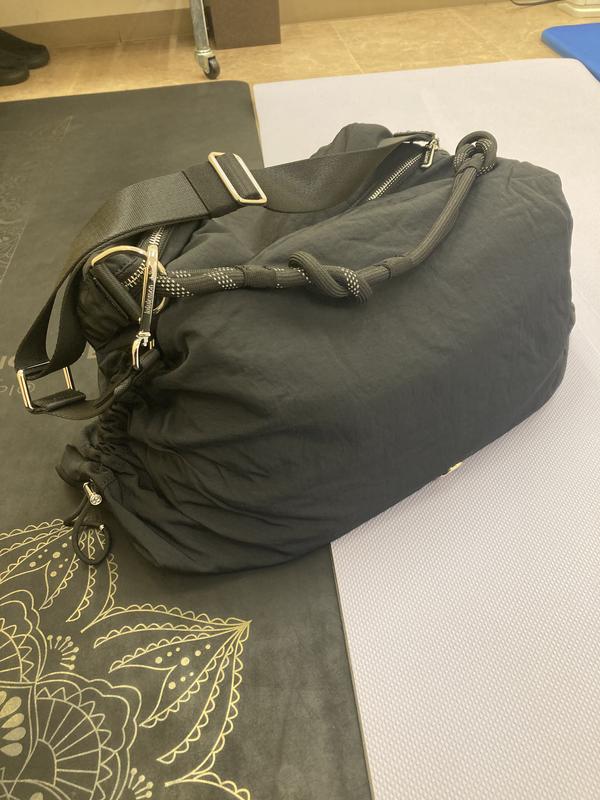 コンバーチブル ルーシュ クロスボディバッグ *ラージ 16L | バッグ