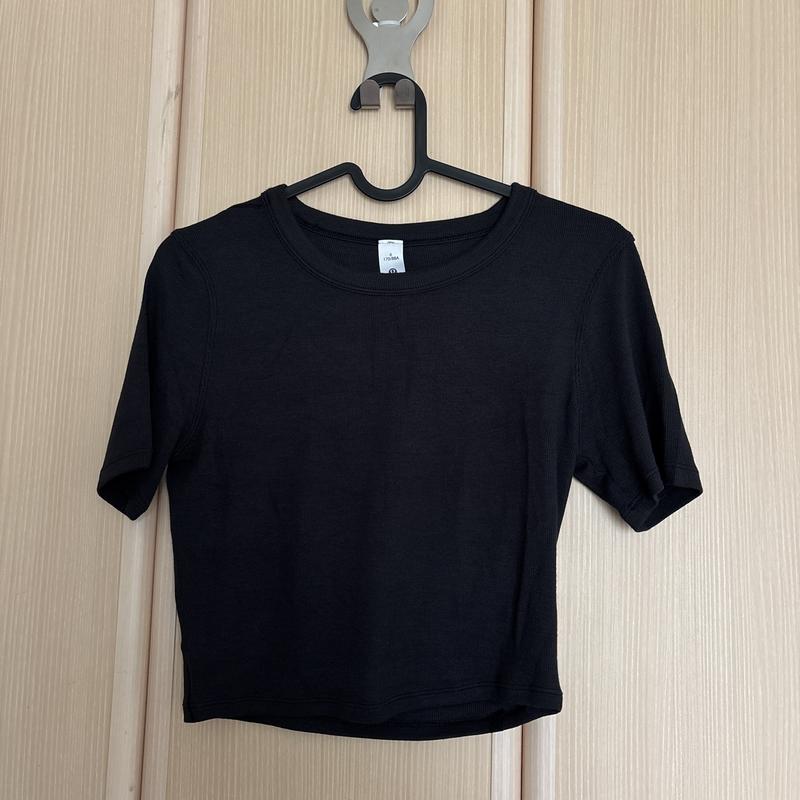 ルルレモン　クロップドTシャツ　半袖　Hold Tight ストレートヘム Hold Tight ストレートヘム クロップTシャツ | ショートスリーブ