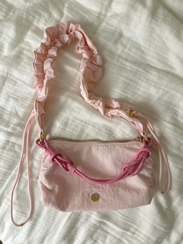 ルーシュショルダーバッグ ミニ 1.5L | バッグ | Lululemon JP