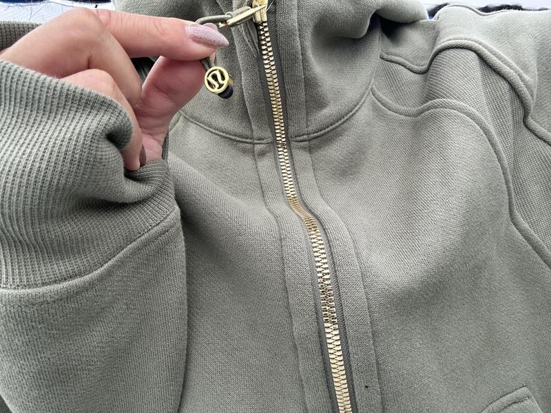 LULULEMON SCUBA 灰色　サイズM/L NWT Lululemon scuba oversized full zip hoodie M/L color code