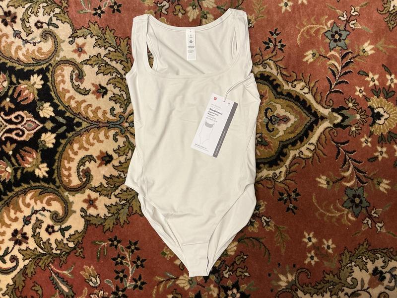 【すぐ届く】lululemon スクエアネック ビキニボディスーツ 直営 すぐ届く】lululemon スクエアネック ビキニボディスーツ 直営