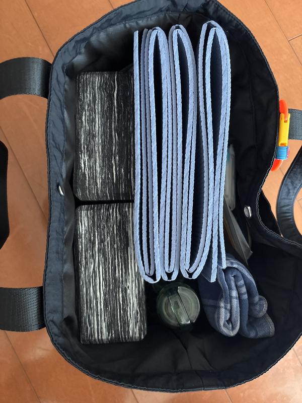 デイリーマルチポケット トートバッグ 20L 水色 デイリーマルチポケット トートバッグ 20L | バッグ | Lululemon JP