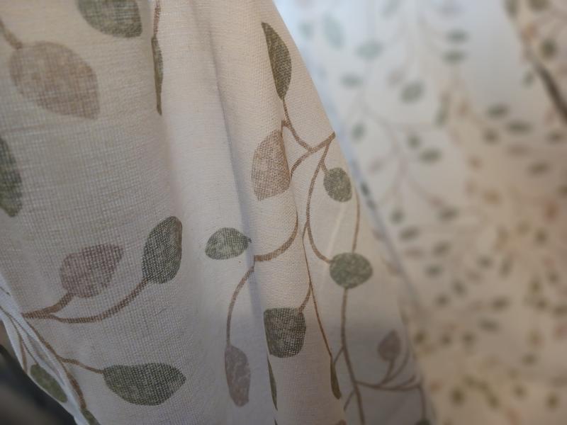 LINEN BUTTON BOTANICAL GARDEN CURTAIN