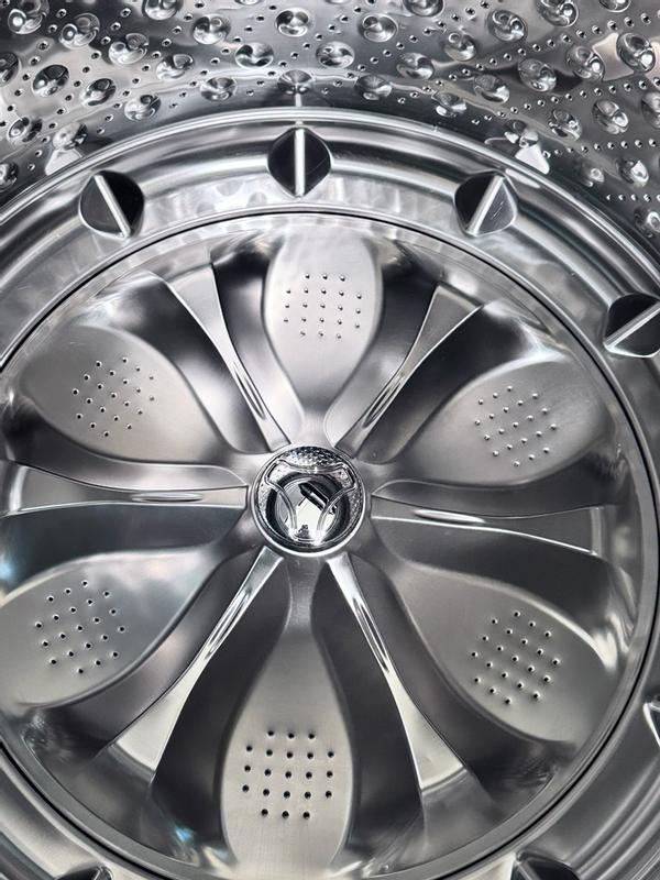 Customer carousel item 7.