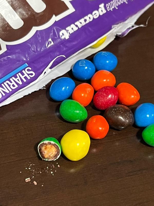 M&M'S Peanut Dark Chocolate Candy, Sharing Size, 9.4 oz Bag
