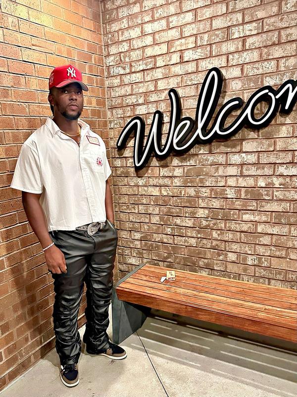 Review Thumbnail Image 0 320129530