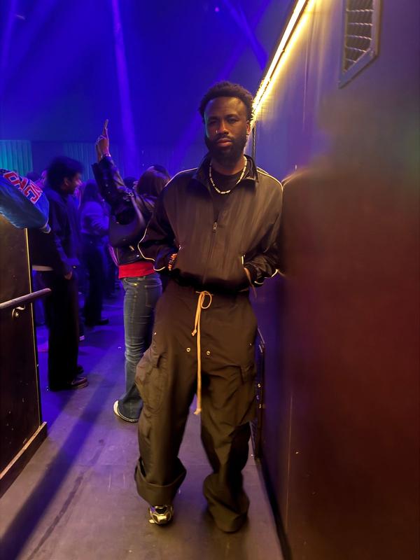 Review Thumbnail Image 0 377917981