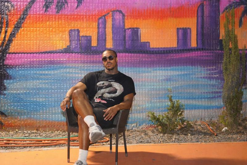 Review Thumbnail Image 0 383596362