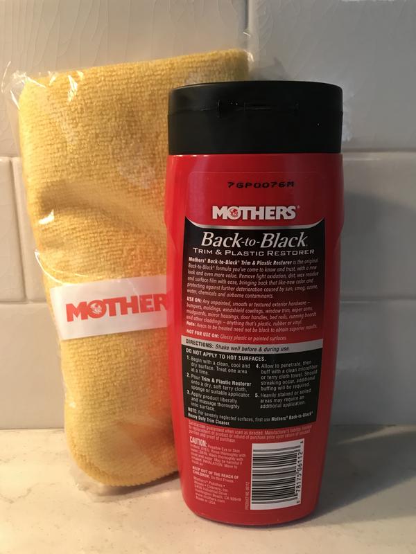 How to use MOTHERS Back To Black Trim And Plastic Restorer 