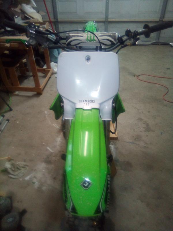 Aile Avant Polisport Pour Yamaha YZ / YZF / WR - Modèles 2006-2023 - Matière DGP Durable - Couleurs Brillantes - Référence Fender FRT - 6