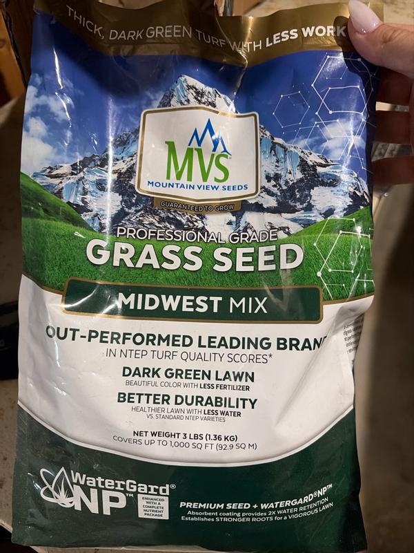 Midwest Mix Grass Feed by MVS at Fleet Farm