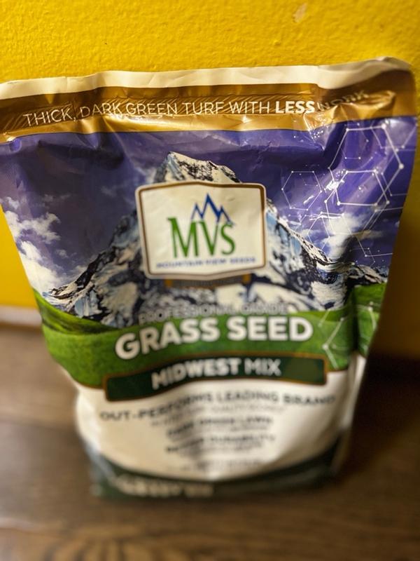 Premium Grass Seed Mix for Beautiful Midwestern Lawns – MVS Lawn