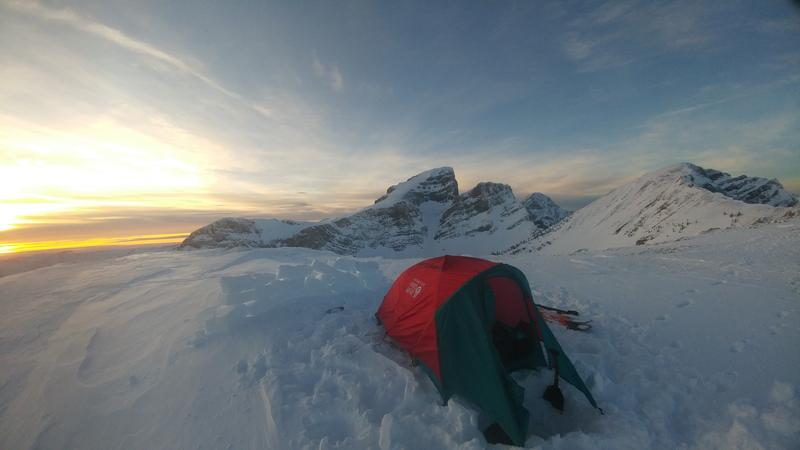 Mountain Hardwear Outpost 2 Tent 2-Person 4-Season - Hike & Camp