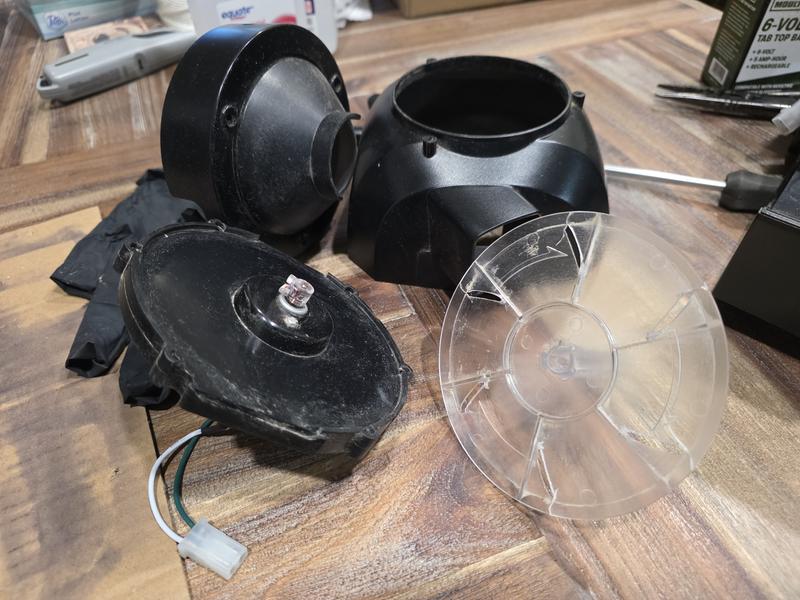 Defective plastic spinner plate
