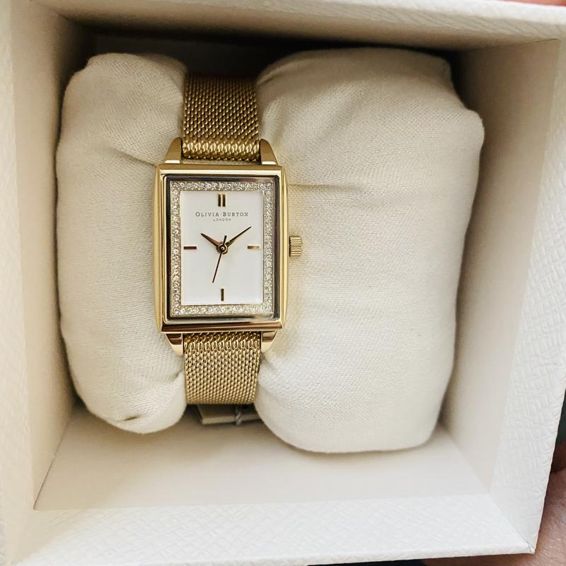 Olivia Burton Women's Quartz Gold-Tone Stainless Steel Mesh Olivia Burton Women's Quartz Gold-Tone Stainless Steel Mesh
