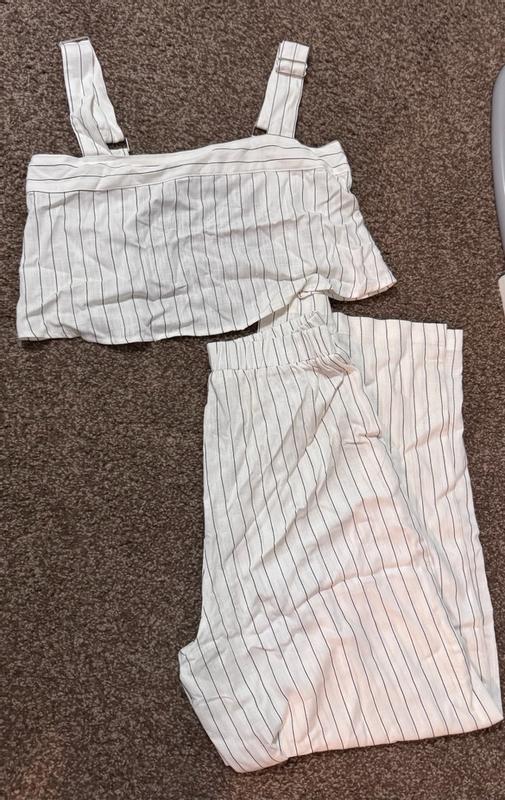 Review Thumbnail Image 0 356800768