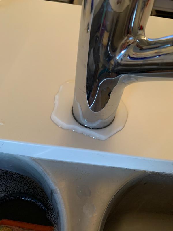 Method Chrome One Handle Pullout Kitchen Faucet 7585c Moen