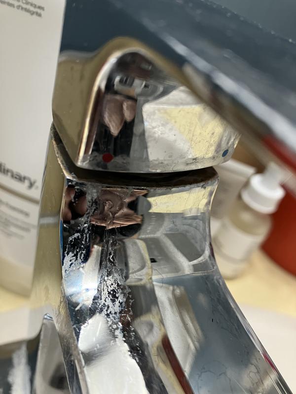 Drips out the handle