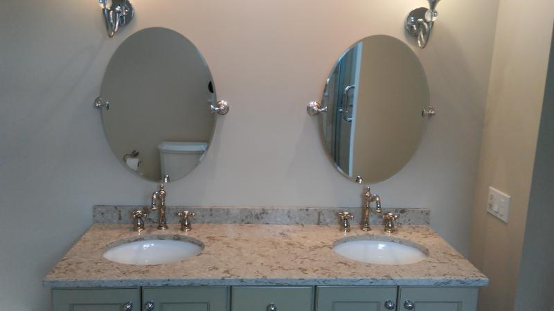 x 22 in Details about   MOEN Glenshire 26 in Frameless Pivoting Wall Mirror in Chrome 
