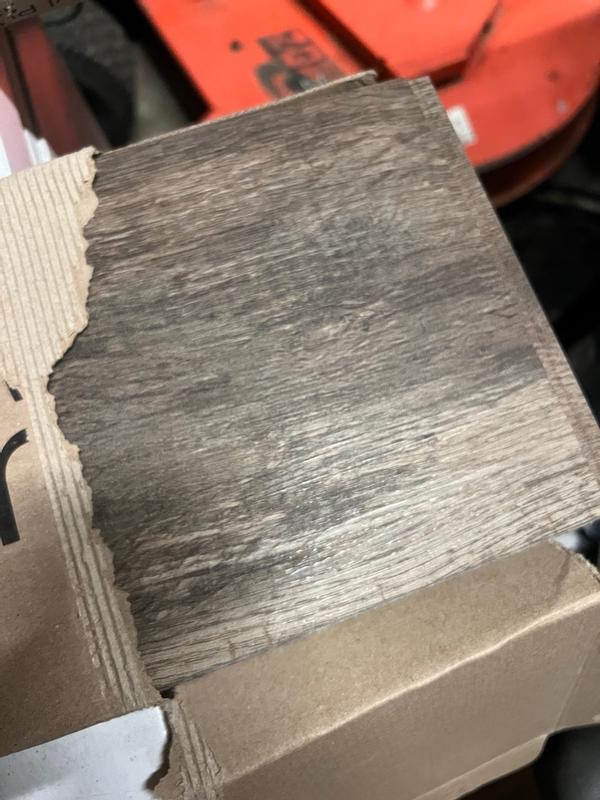 Ultimate Flex Plus Resilient / Vinyl in Chinchile Oak - Mohawk