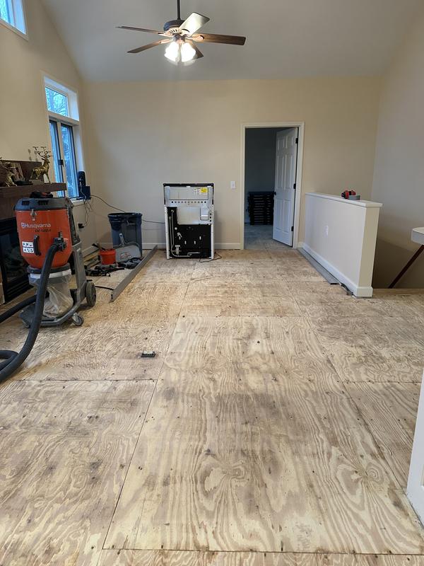 Explorer's Cove, Dazy Hazy, Resilient / Vinyl | Mohawk Flooring