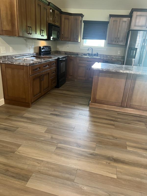 Everett Park, Triple Bock, Resilient / Vinyl | Mohawk Flooring