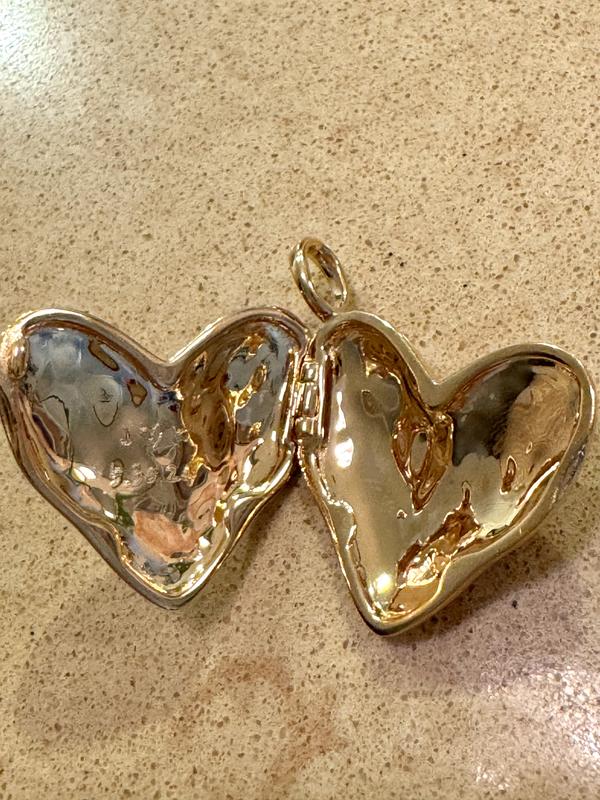 Customer photo for "Pretty, but Disappointed with Engraving"