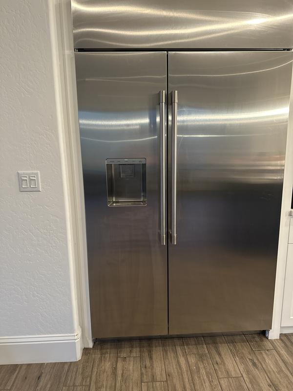 Ge Monogram Refrigerator Leaking Water On The Floor Floor Roma