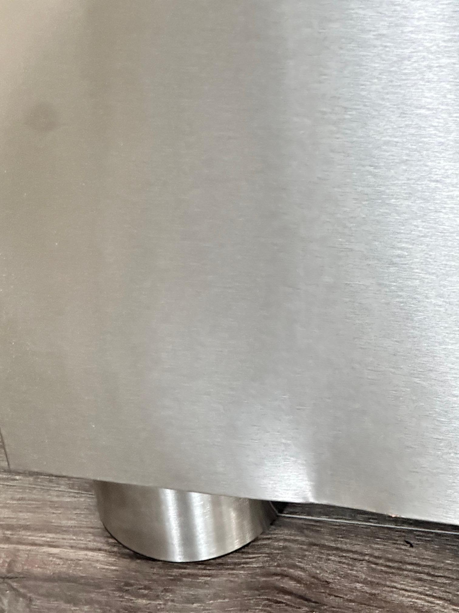 Image 3 of 4