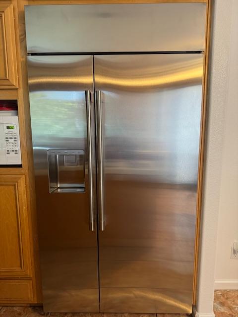 Image 1 of 1