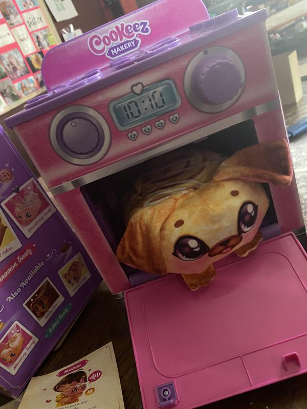 Cookeez Makery™ 'Bake Your Own Plush' Oven Playset