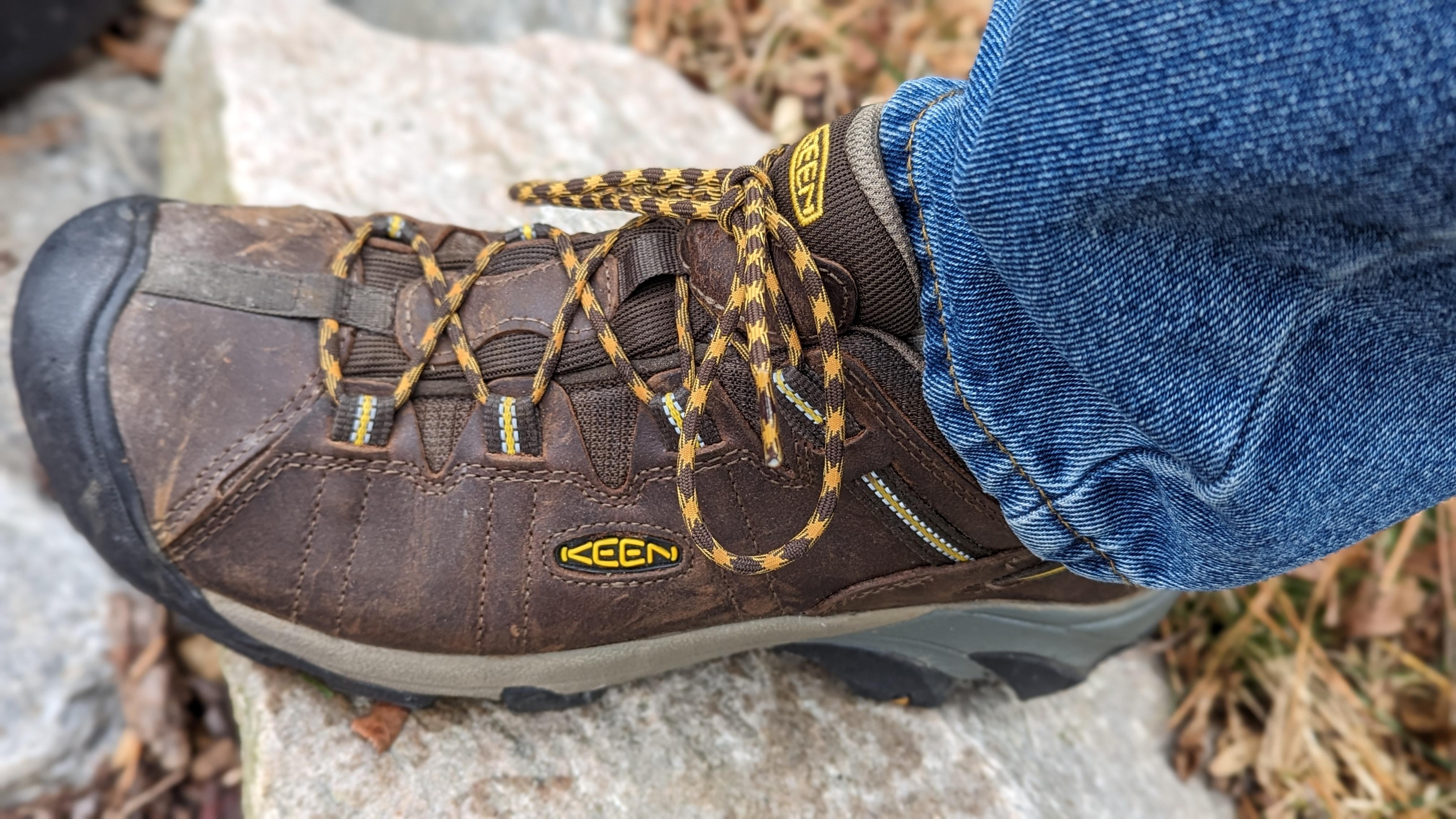 Men's targhee ii hiking shoe best sale