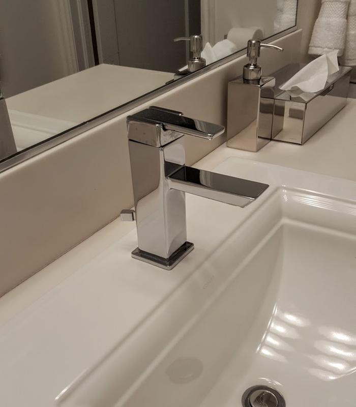 Moen S6700BN Single Handle Single Hole Bathroom Faucet
