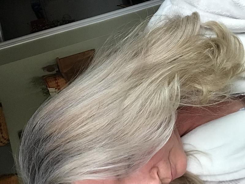 I feel it gives shine And volume to my hair.