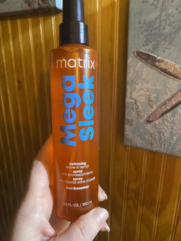 【美品】strong 004 size 48 Mega Sleek Iron Smoother Anti-Frizz Spray | Matrix
